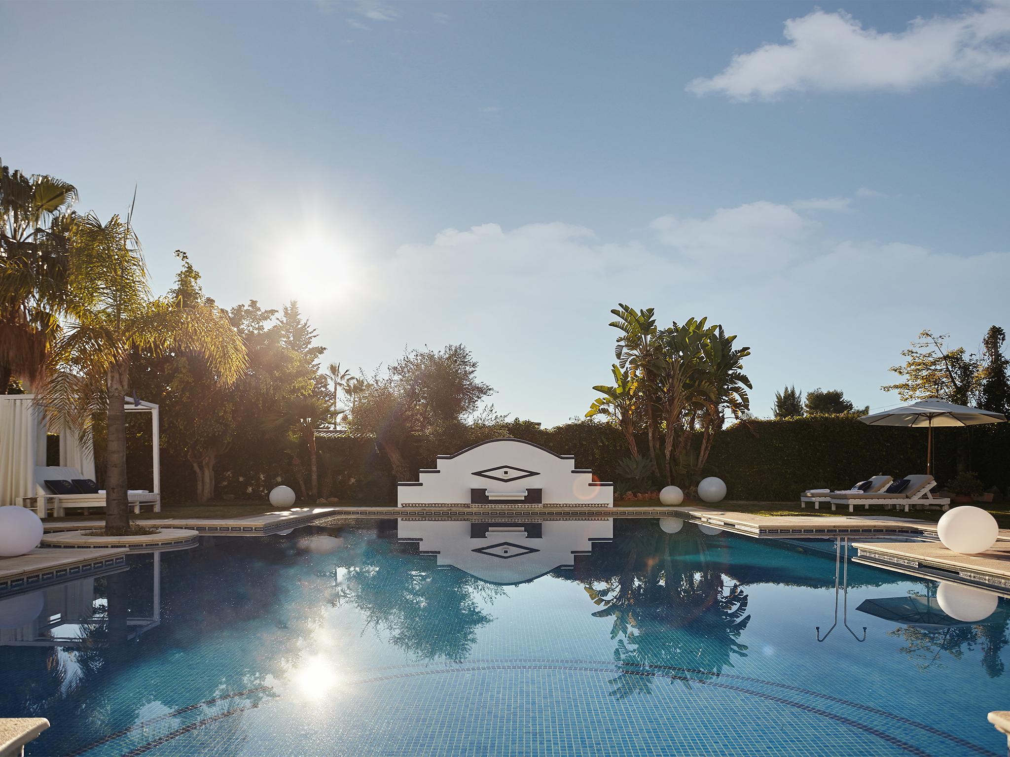 Hotel The Touch Puerto Banus มาร์เบยา ภายนอก รูปภาพ