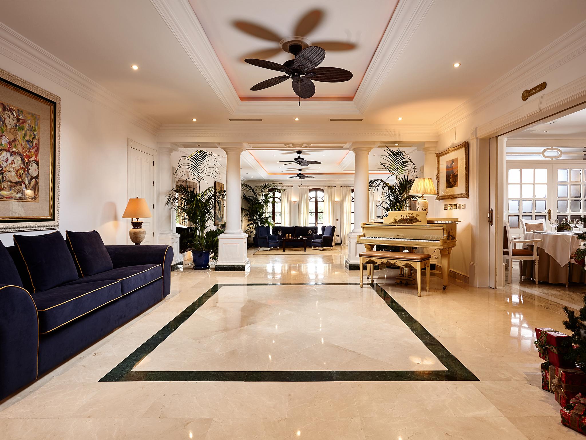 Hotel The Touch Puerto Banus มาร์เบยา ภายนอก รูปภาพ