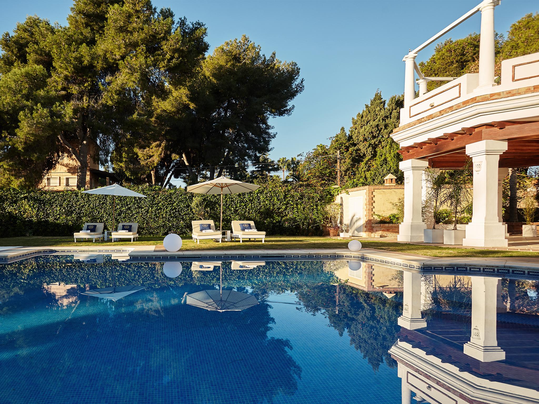 Hotel The Touch Puerto Banus มาร์เบยา ภายนอก รูปภาพ